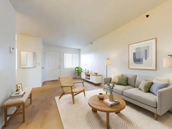11953 Eucalyptus Ave APT 9, Hawthorne, CA 90250