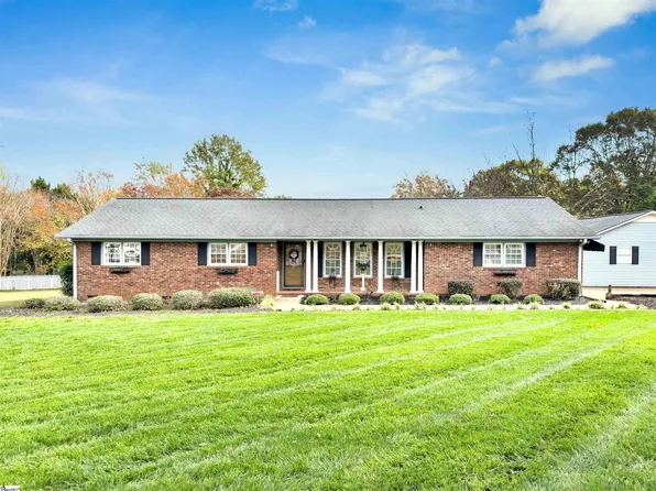 305 Old Pendleton Rd, Greenville, SC 29611