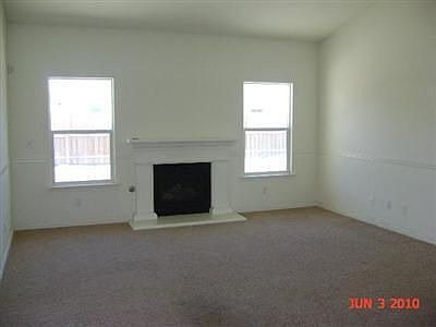 3rd image of 1091 Prosperity Dr