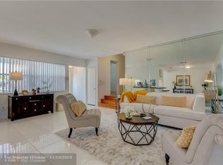 937 SE 14th Ave, Deerfield Beach, FL 33441