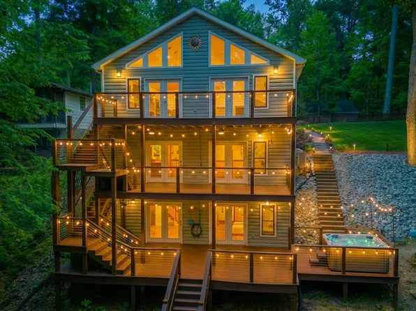 8205 Bass Dr, Nineveh, IN 46164