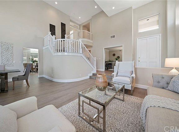 5th image of 2361 Burnham Dr