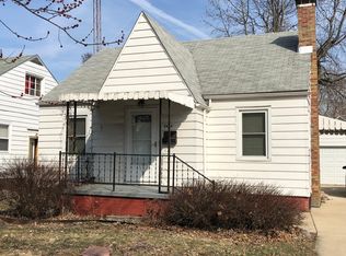 2424 S 8th St, Springfield, IL 62703