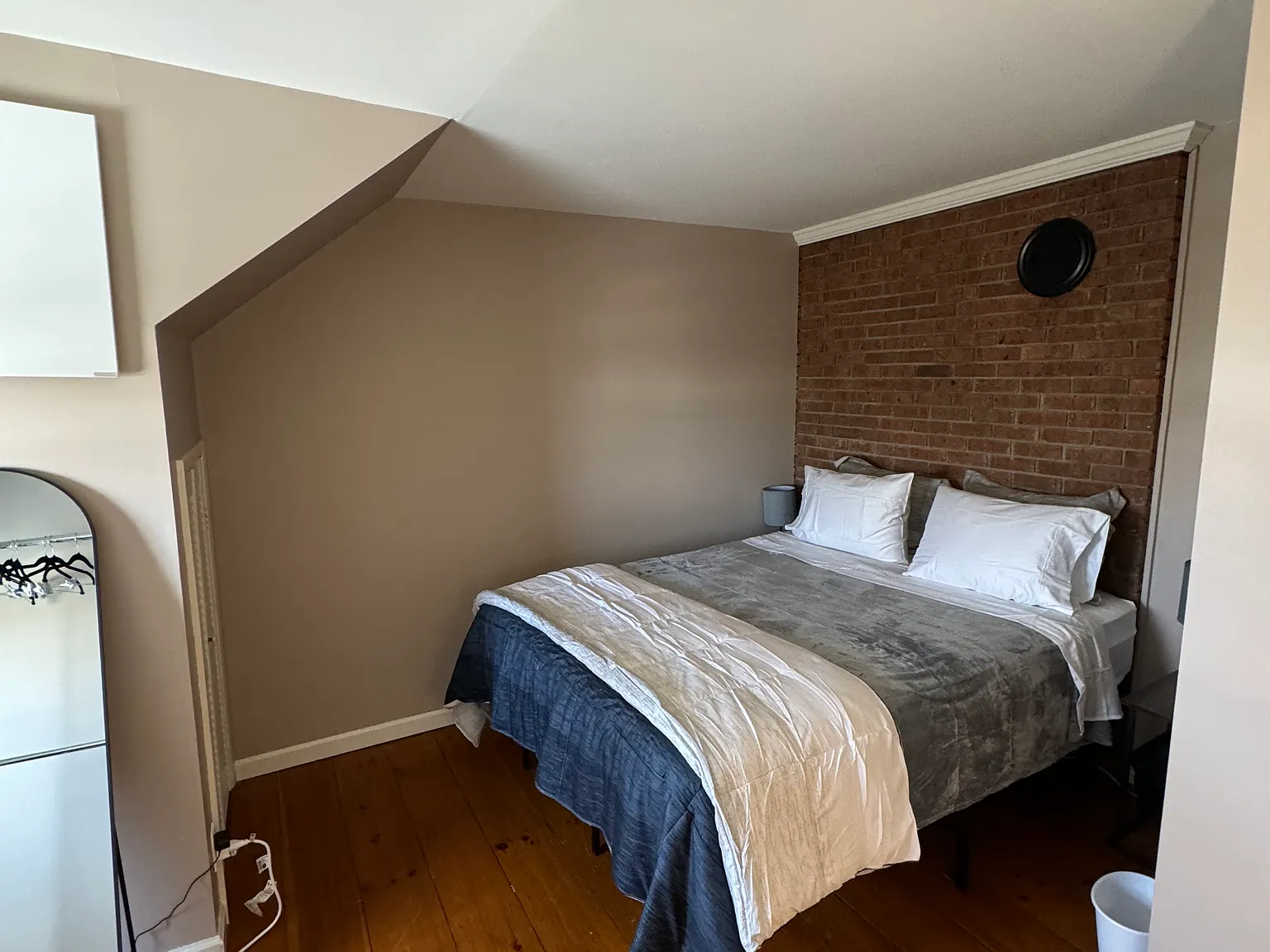 4 bed, 2869 sqft, $8,000 — Photo 3
