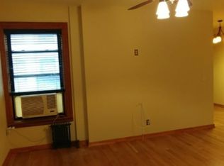 3654 35th St APT 4, Astoria, NY 11106