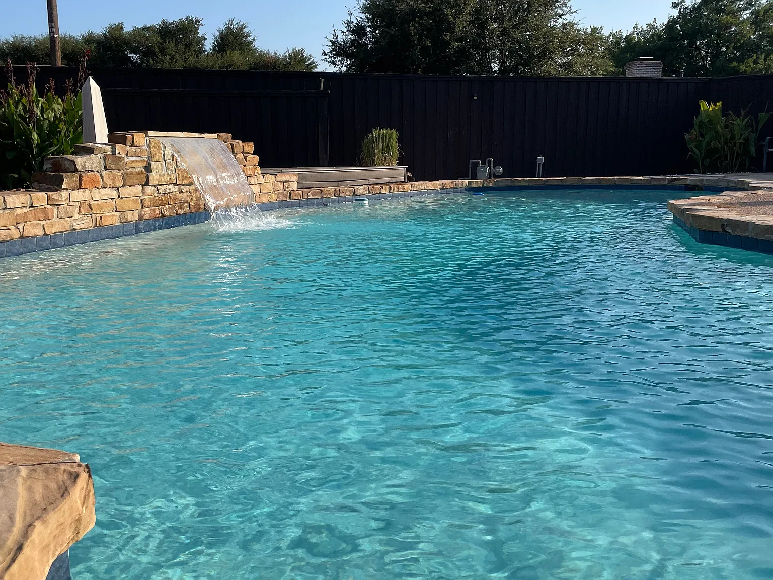 Darvany Dr, Dallas — Photo 1