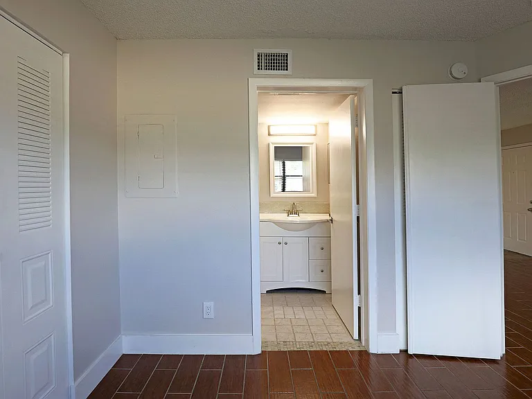 5303 Summerlin Rd #301 — Photo 16
