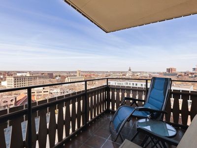400 Groveland Ave APT 911, Minneapolis, MN, 55403