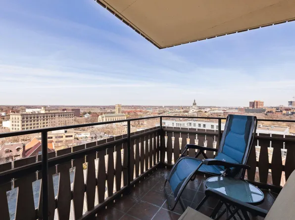 400 Groveland Ave APT 911, Minneapolis, MN 55403