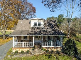 6904 Fox Hill Rd, Harrisburg, PA 17112