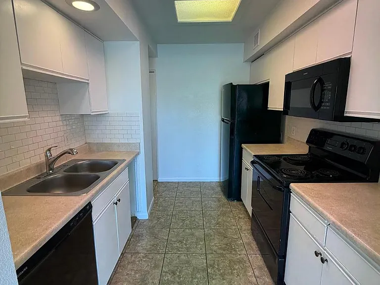 7835 E Glenrosa Ave #2 — Photo 13