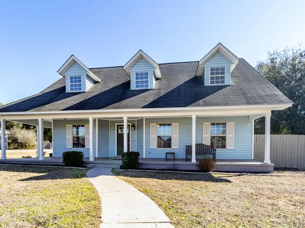 4565 Scarlet Dr, Crestview, FL 32539