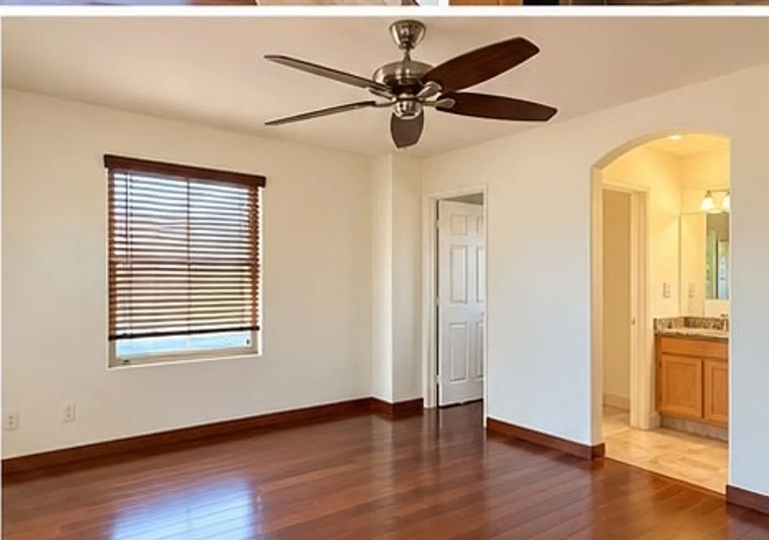Townhome for Rent — Photo 2