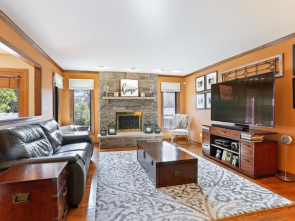 5th image of 13617 Deerpath Dr