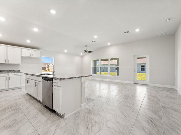 4th image of 8603 Giovanni Avenue
