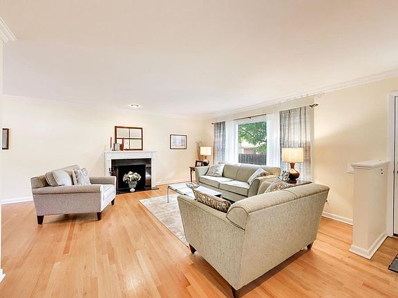 4th image of 1907 Grant St #A
