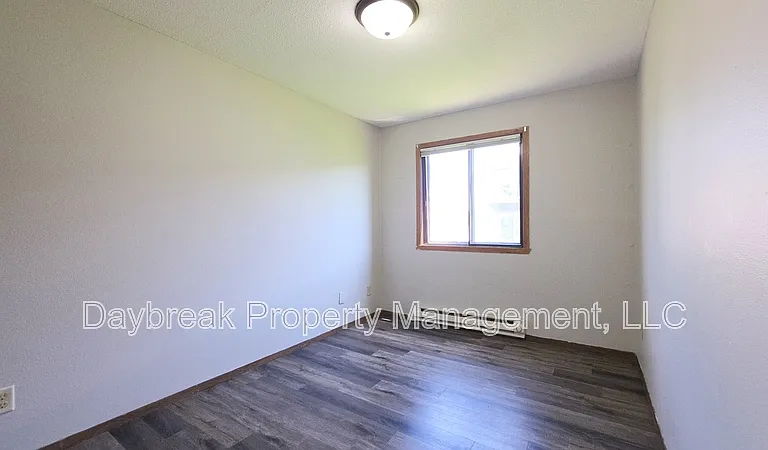 2408 3rd Ave N #12 — Photo 9