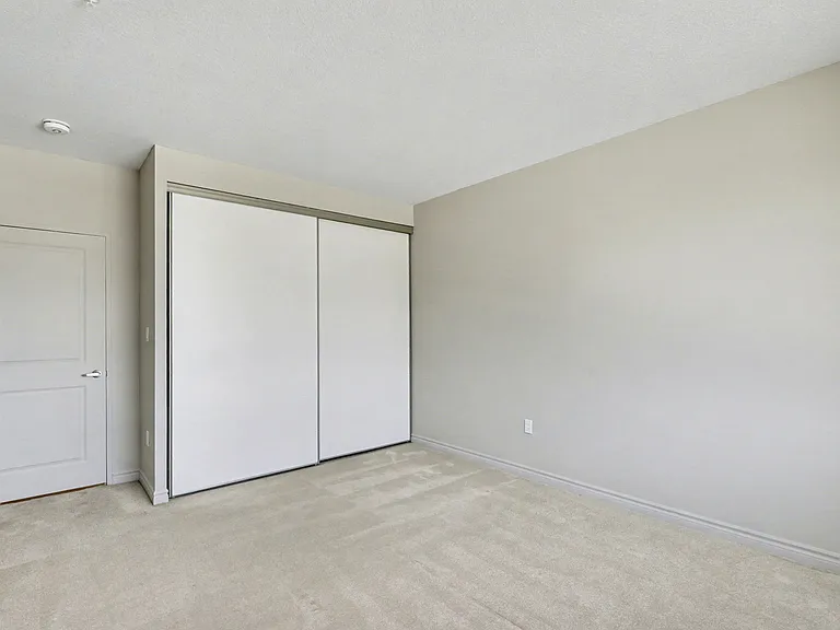 660 Garibaldi Ave — Photo 24