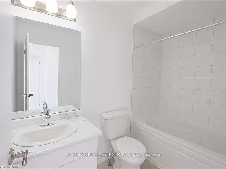 933 Amand Dr — Photo 13