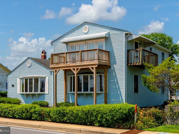 8236 Bayside Rd, Chesapeake Beach, MD 20732