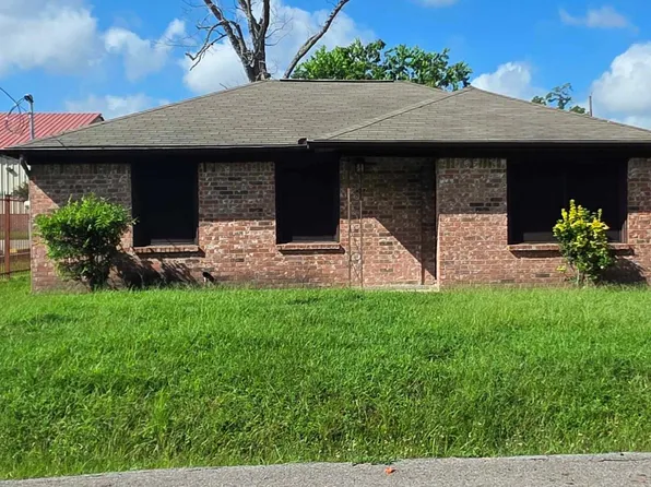 4532 Briscoe St, Houston, TX 77051