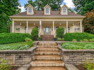 2908 Wakefield Dr, Blacksburg, VA 24060
