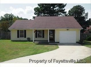 2570 Sourwood Dr, Fayetteville, NC 28301