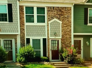 94 Winchester Dr, Euless, TX 76039