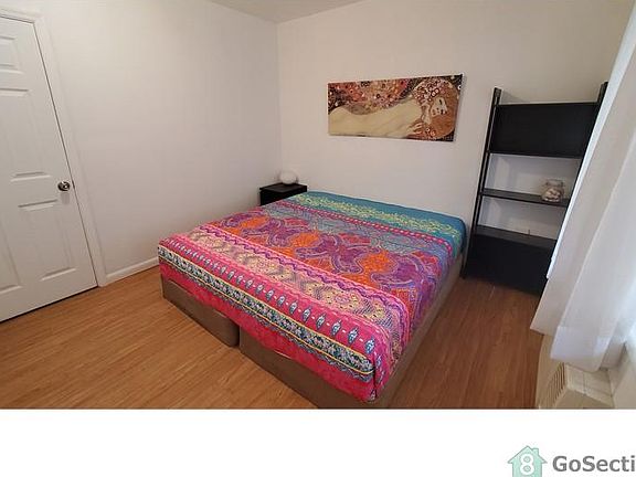 4th image of 7945 Carlyle Ave APT 8