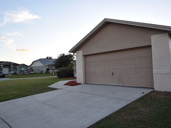 3rd image of 3249 Sanoma Dr