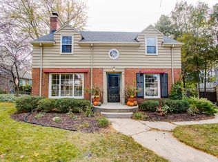 4316 N Wildwood Ave, Shorewood, WI 53211