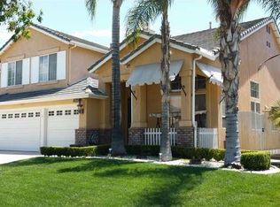 1042 Horatio Ave, Corona, CA 92882