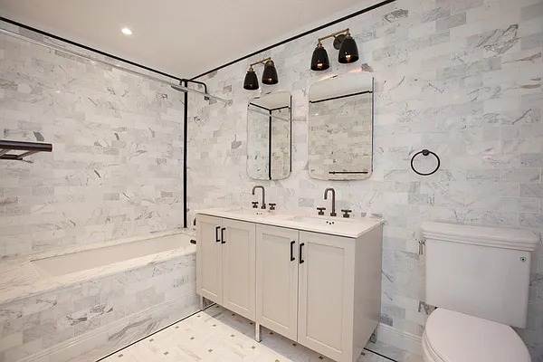 Rented by Level Group | media 21