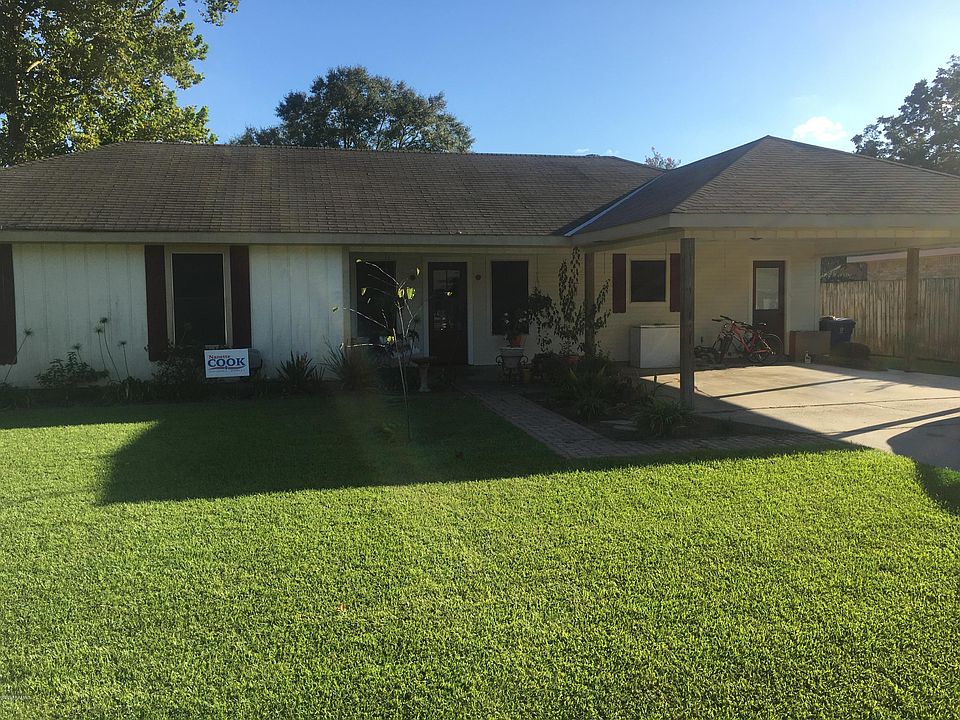 1st image of 134 Bramber Dr
