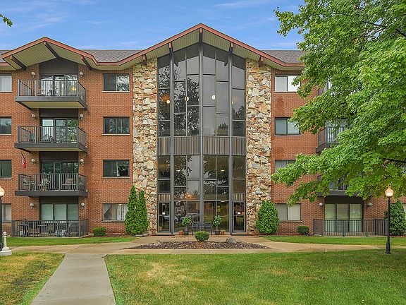 2nd image of 2301 183rd St APT 401