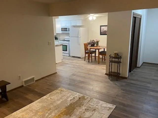 6830 W Kathleen Ct — Photo 9