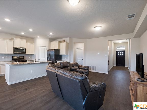 5th image of 381 N Kowald Ln