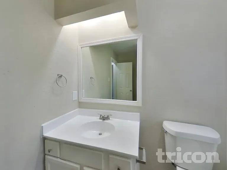 7519 Lobera Dr — Photo 14