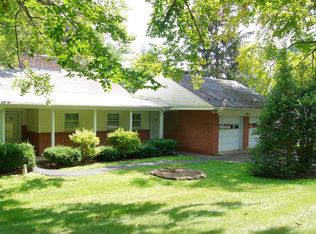 254 Forest Dr, Nazareth, PA 18064