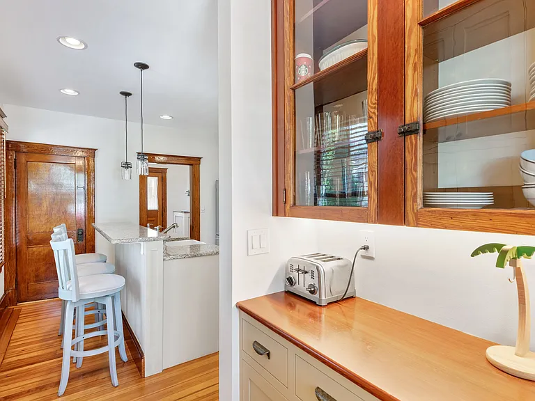 8 Bush St — Photo 31