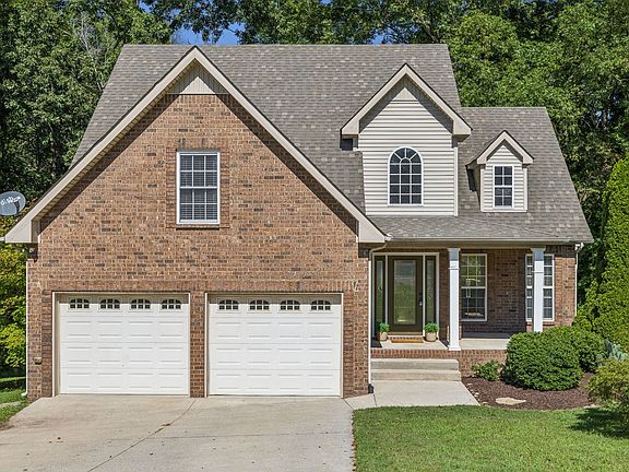 3rd image of 6010 Woodview Ct