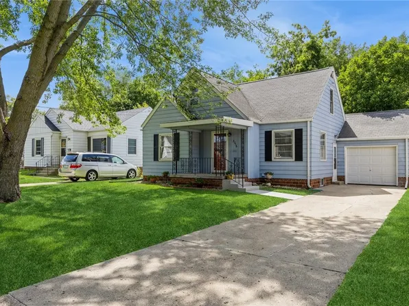 2316 53rd St, Des Moines, IA 50310