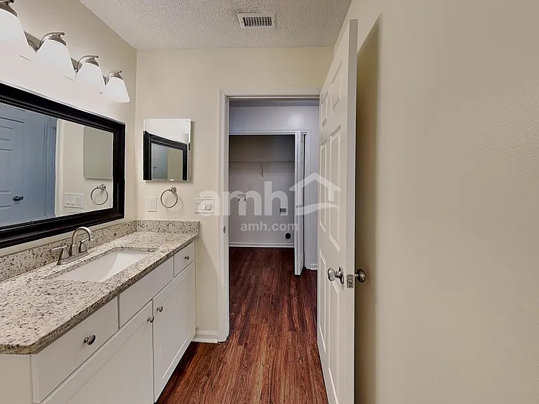7546 Fawn Lake Dr N — Photo 15