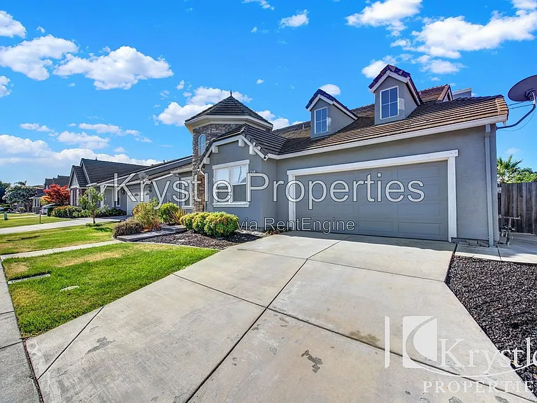 625 Purple Martin Dr — Photo 2