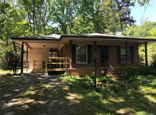 301 Meadowbrook Dr, Matthews, NC 28104