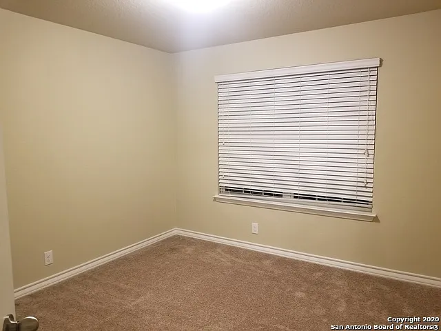 3 bed, 2.0 bath, 1442 sqft, $1,800 — Photo 2