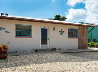 2759 Bruce St, Matlacha, FL 33993