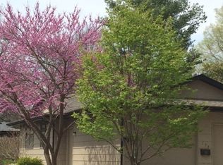 139 N Douglas Ave, Springfield, IL 62702