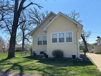 202 Interocean Ave, South Chicago Heights, IL, 60411