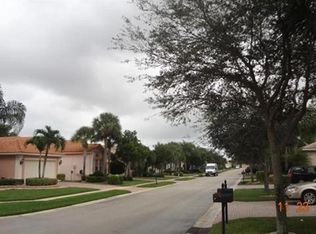 9908 Tallyrand Dr, Lake Worth, FL 33467